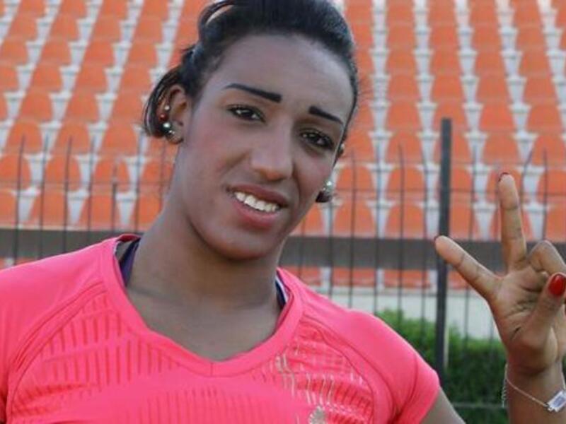 العداءة السورية غفران محمد: تطمح العداءة القادمة من بلادٍ تمر بفترات صعبة للغاية لترك بصمتها إلى جانب مواطنتها رامية البندفية ضغط الهواء راية زين الدين لرسم الابتسامة على وجوه أمة لطالما عُرفت بعراقتها.