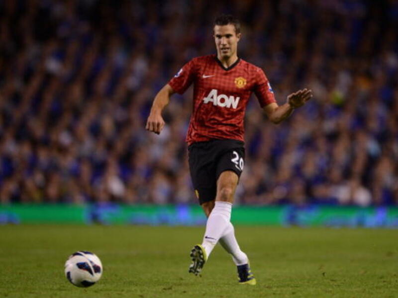 Robin Van Persie quits Arsenal for Man Utd