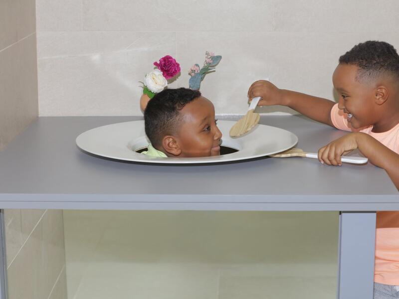 Optical illusions in Museum of Illusions in Dubai (Twitter)