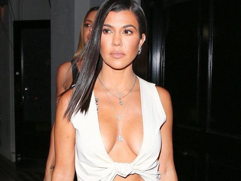Kourtney Kardashian (Twitter)