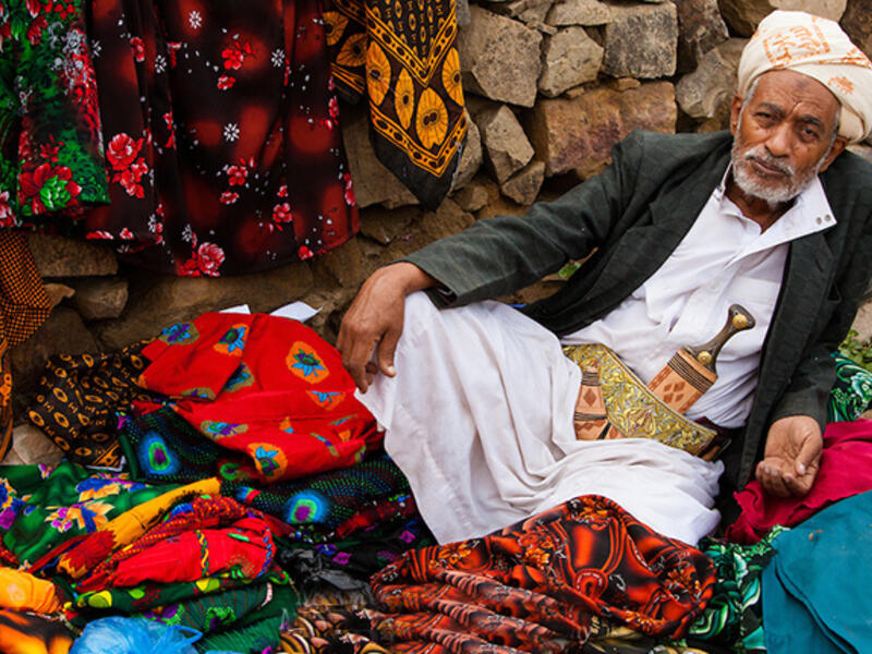Arab male headdresses uncovered 