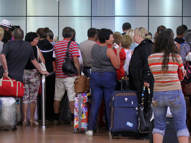 tourist crowds