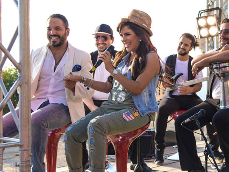 Rami Ayach and Amina on Coke Studio live, January 16, 2016. (Facebook) 