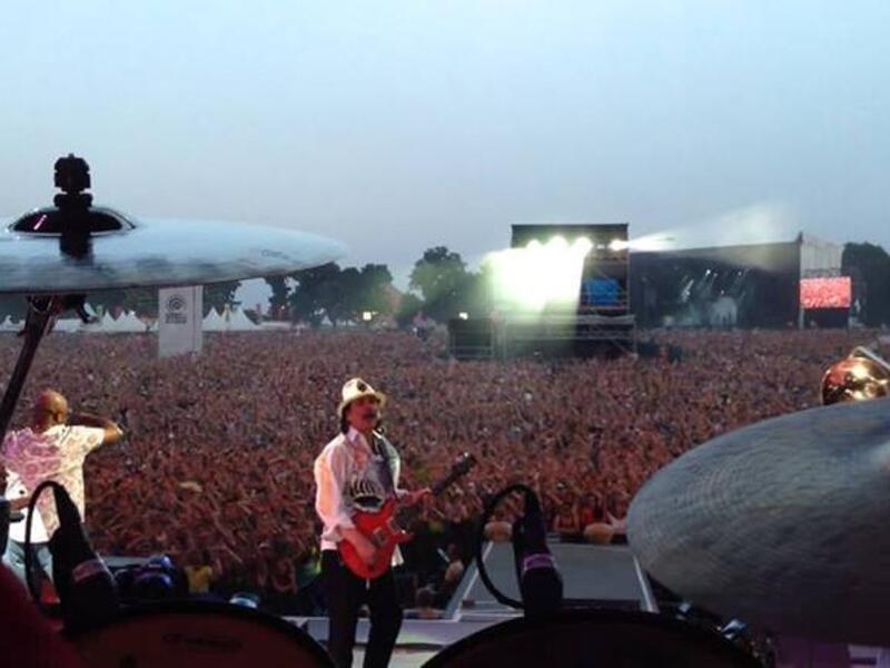 Carlos Santana knows how to draw a crowd. Here he is performing for a sea of people in France. (Image: Facebook)