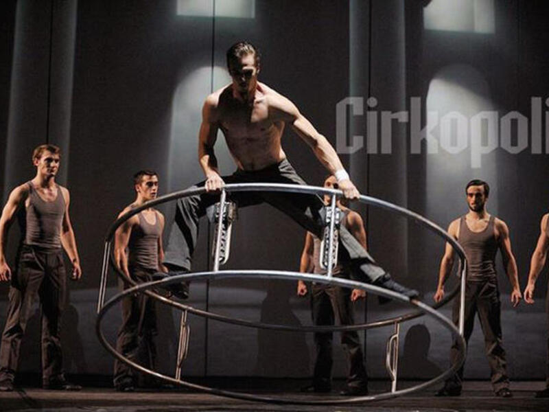 Cirque Eloize is in Dubai right now!
