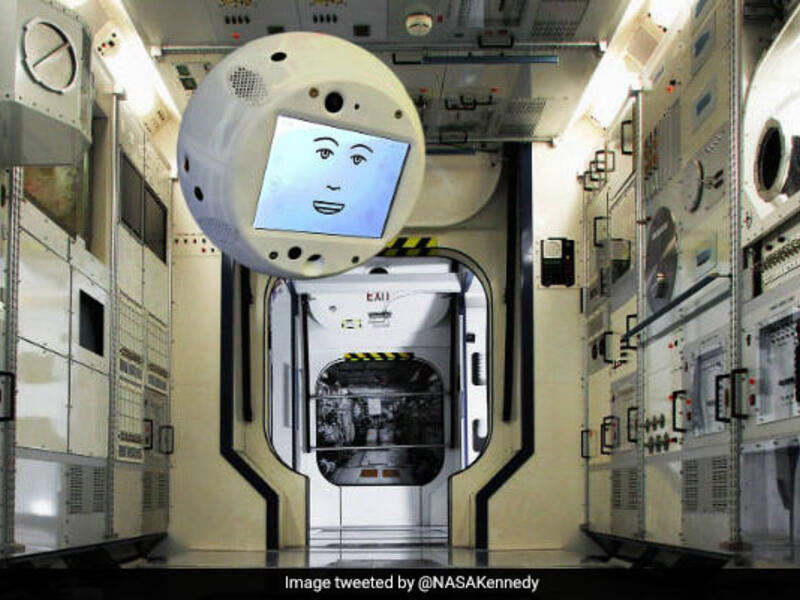 CIMON 'Flying Brain' Designed To Follow German Astronaut. (Twitter/ NASA)
