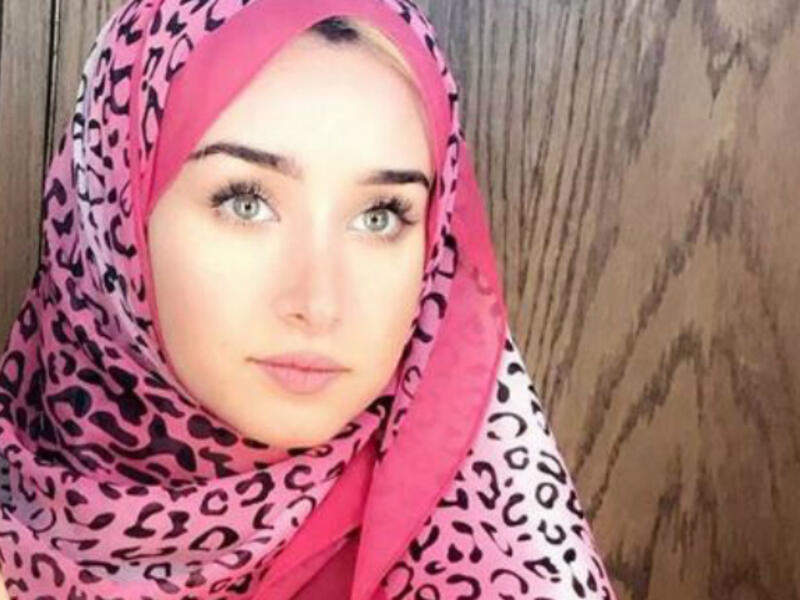 Actress Hanna Al Zahed had to cover her head for her role in "Ayoub" series against Mostafa Shaabn