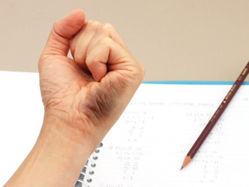 Arabic and Hebrew are the only major scripts written right-to-left. But Hebrew characters are formed left-to-right, so that leaves only Arabic (including Urdu and Persian) as fully favoring lefties! This means no smeared ink for southpaws, and somehow the right-handed Arabs seem to cope.

