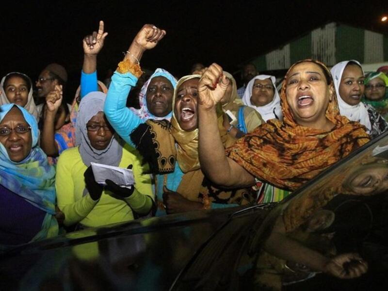 Sudanese went to streets on December 19, 2018 to demand their long-ruling president, Omar Bashir to step down. (FilePhoto/AFP)