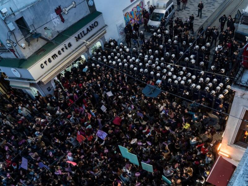 Women's rights activists gather to march through Taksim Square to protest against gender violence in Istanbul, on November 25, 2018, on the International Day for the Elimination of Violence against Women. 
Yasin AKGUL / AFP