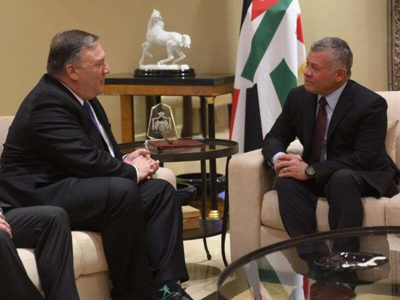 US Secretary of State Mike Pompeo (L) meets with King Abdullah of Jordan (R) during his visit to Amman on January 8, 2019.
ANDREW CABALLERO-REYNOLDS / POOL / AFP