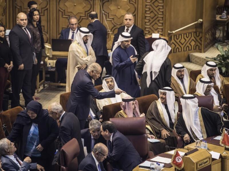 Arab League Secretary-General Ahmed Aboul Gheit (C) speaks with Bahrain’s delegation during a meeting of the Arab League Foreign Ministers in the Egyptian capital Cairo on March 6, 2019. 
Khaled DESOUKI / AFP