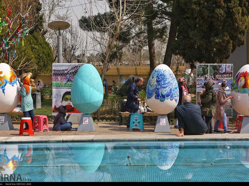 Artists All across Iran are painting eggs, around parks, squares and public spaces. (Twitter/IRAN)