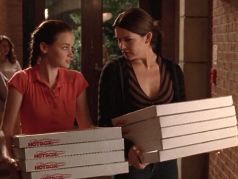 Rory isn’t exactly a partygoer. That’s why when her mom first drops her off at her university dorm, she inevitably faces a bit of social awkwardness. Until Lorelai throws an epic party at the dorm with tons of food and caffeine. We’d love our Arab mamas to unleash their party animal too!
