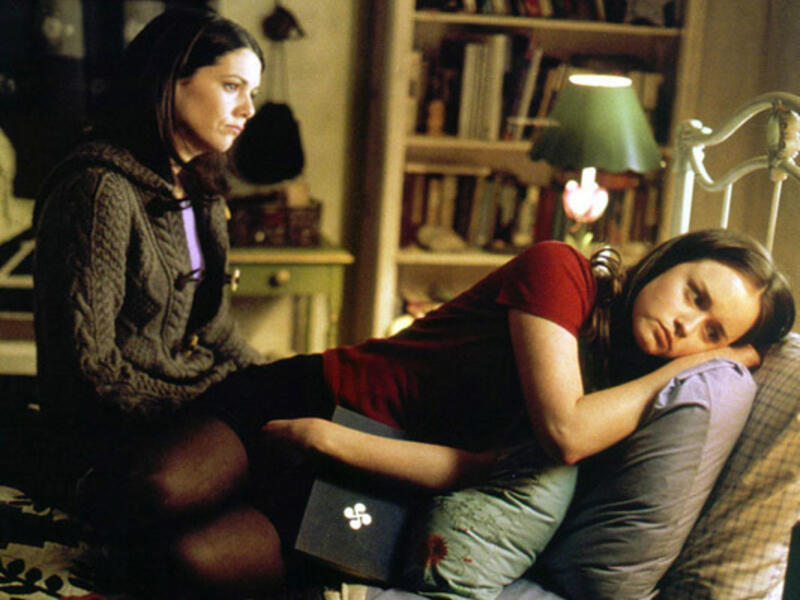 Rory has that special relationship with her mom where they can talk about anything - even sex. When Rory thinks she’s ready to become sexually active, she tells Lorelai, who manages to keep her cool. In the conservative Arab world, however, most girls aren't allowed to date in the first place, let alone think about sex out of wedlock!