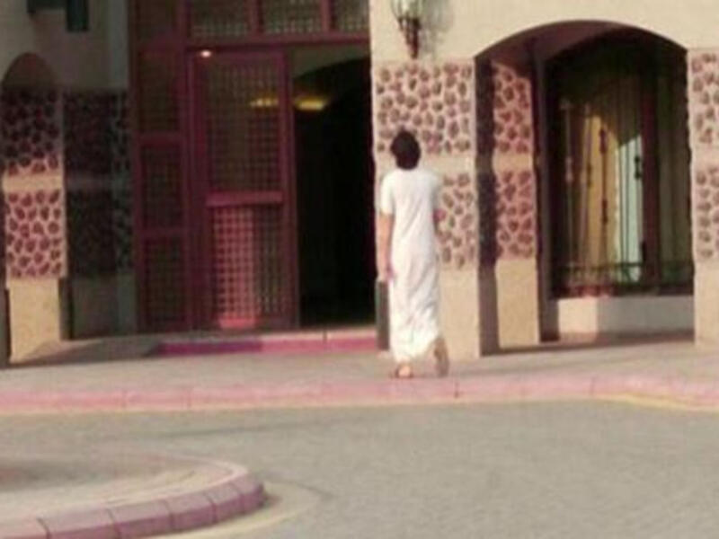 A man in pyjamas, the horror! The shame! (Twitter)