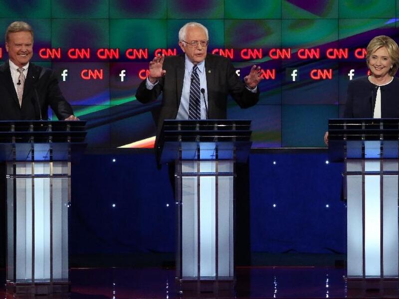 The Democrats fell short to deliver a plan on how to defeat Daesh in Saturday's debate. (AFP/Josh Haner)