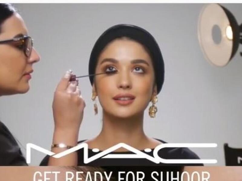 The makeup tutorial titled: Get Ready For Suhoor, targets Muslim women to help guiding them for to be perfectly dressed on suhoor. (MAC Cosmetics / Instagram)