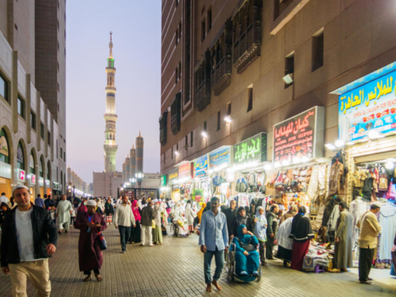 Saudi Arabia is also developing a study into solutions for concealed commercial activities, in which expats work in the name of Saudis, such as allowing foreigners to invest within regulations by paying tax.(Shutterstock/Fitria Ramli)
