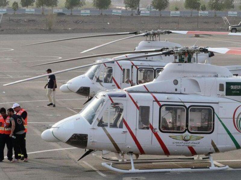 Saudi Red Crescent paramedics display their emergency equipment before Hajj. (AFP/ File)
