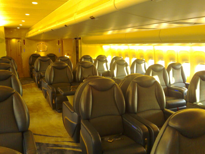 Prince Al Waleed's Boeing 747 contains separate seating for the minions. (imgur.com)