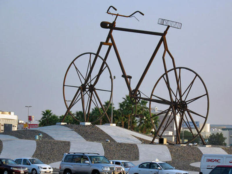 jeddah bicycle monument 