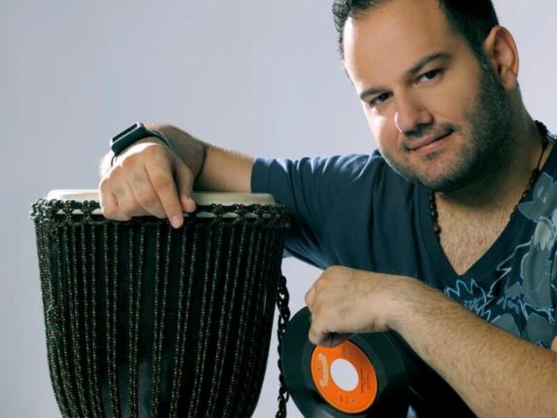 Composer and poet ‘Saleem Assaf’ puts his signature on the first romantic production for artist ‘Carole Samaha’ after a series of successful joint projects throughout the past years.