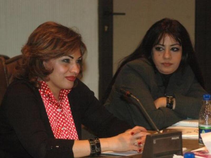 بدأت مواقفها الغريبة بفتوى تحرم فيها تبني مجلس الأمن لقرار الحظر الجوي على ليبيا، لأن التبني محرم في الإسلام!، على حد تعبيرها.