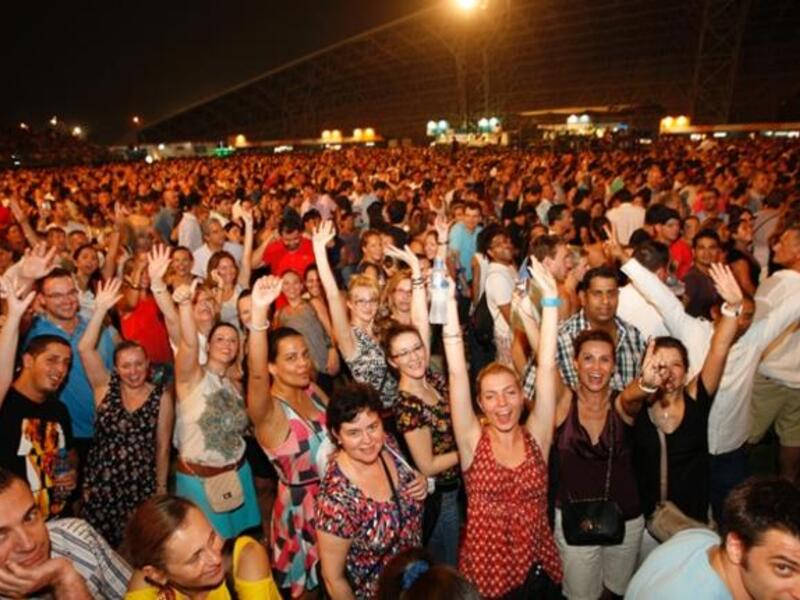 Madonna fans feel the heat with their Madjesty