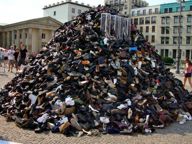 pile of shoes