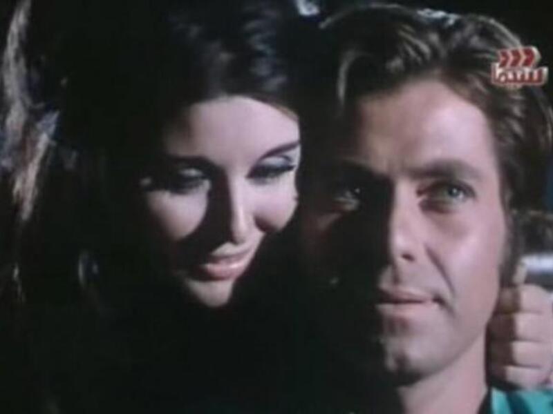 زوجها السينمائي الرابع الفنان حسين فهمي، الذي شاركها بطولة 4 أفلام، منها: "خلي بالك من زوزو"؛ قال بأن مواقفها الإنسانية لا تنسى.
