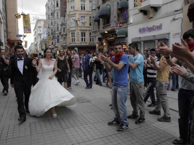 It’s all about peace, love and urban planning down at Taksim square, so what better place to head with your brand new life partner. The happy couple received quite the reception! Let’s hope she changed out of that dress before she met a Turkish policeman