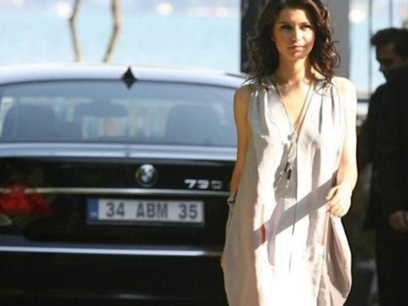 Samar never seen with a dress length below the knees.