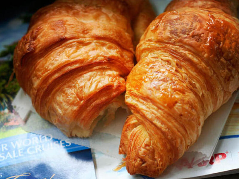 Aleppo bans croissants