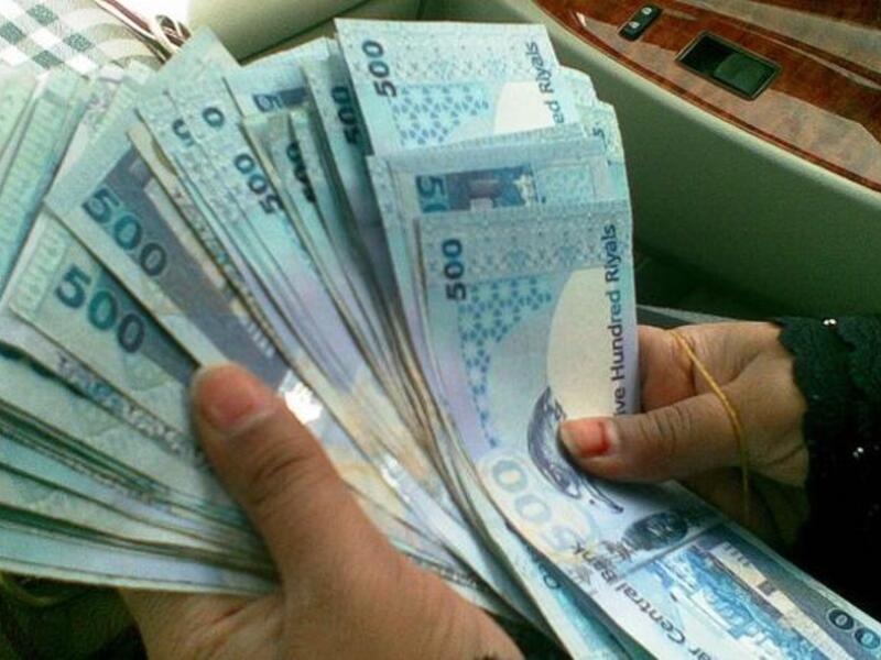 الإنفاق الإماراتي يتعدى الآلاف في الخارج