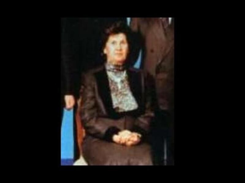 أنيسة مخلوف والدة بشار الأسد