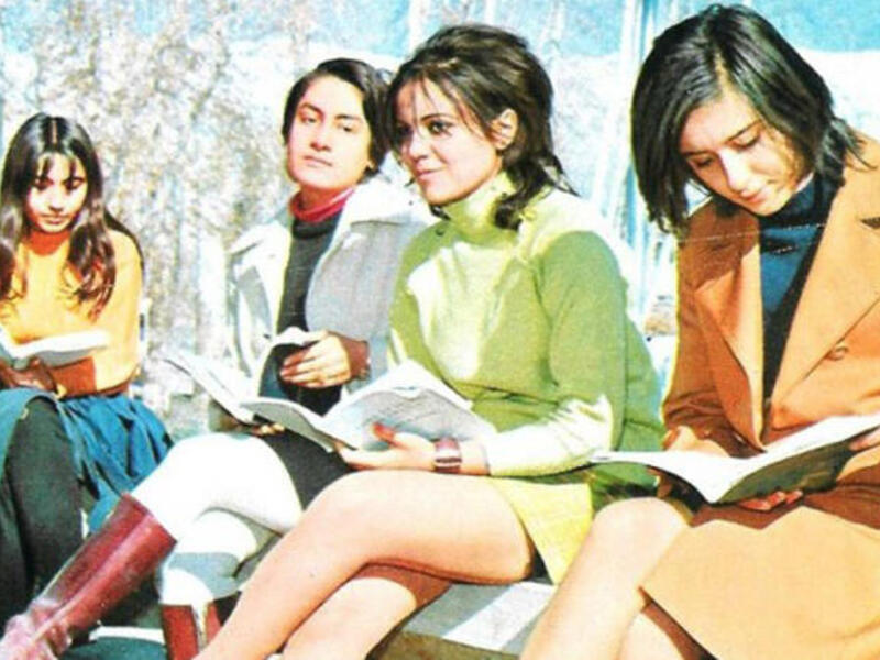 Retro Middle East The Rise And Fall Of The Miniskirt Al Bawaba See more ideas about iranian, iran culture, pahlavi dynasty. retro middle east the rise and fall of