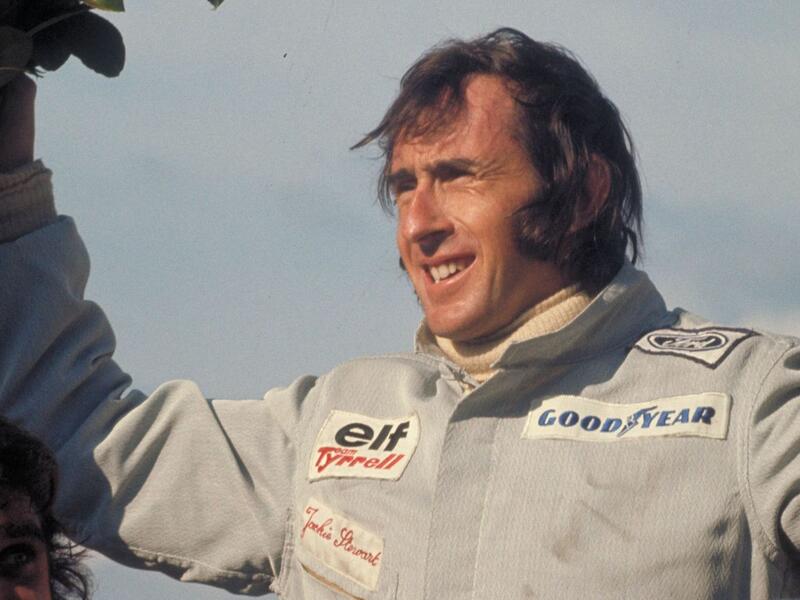 السائق البريطاني جاكي ستيوارت بثلاثة ألقاب أعوام 1969 و 1971 و 1973.