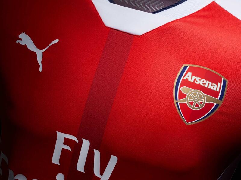 7- آرسنال الإنجليزي بـ 835 ألف قميص سنوياً.