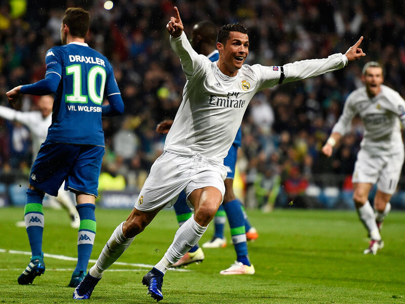 2015-2016: مباراة ريال مدريد وفولفسبورغ (3-0) بتاريخ 12-4-2016.