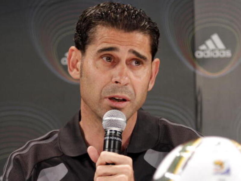 المدافع ولاعب الوسط الإسباني فيرناندو هييرو، متخصص بالركلات الحرة وبتسجيل الأهداف رغم دوره الدفاعي، فاز مع ريال مدريد بدوري أبطال أوروبا 3 مرات.