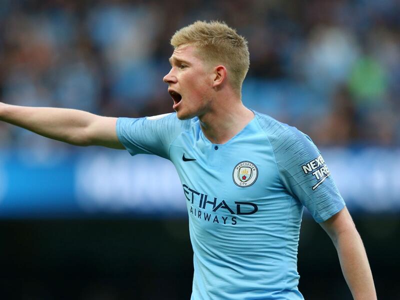 لاعب الوسط البلجيكي كيفين دي بروينه (مانشستر سيتي) بقيمة 150 مليون يورو.
