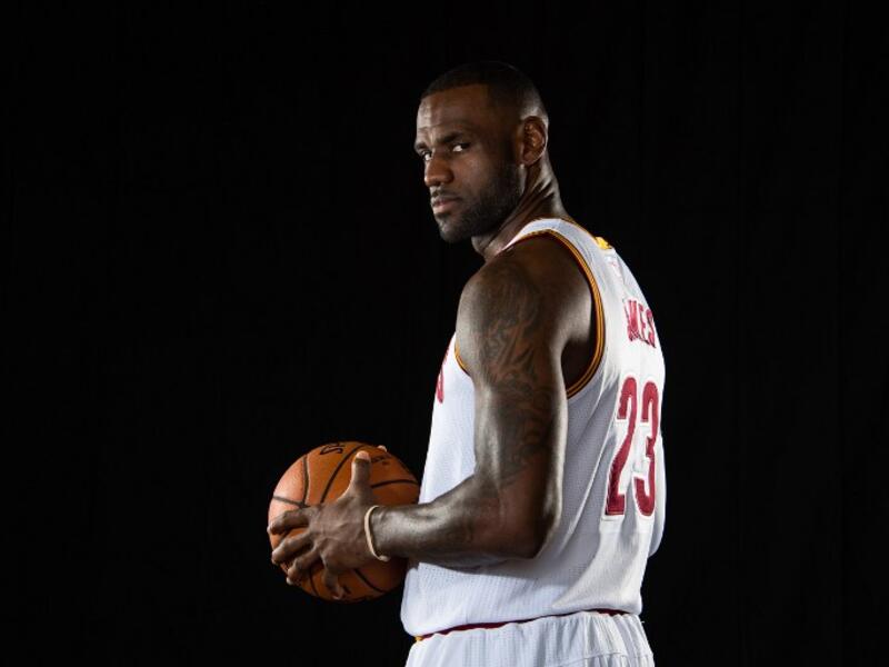 2- لاعب كرة السلة الأميركي ليبرون جيمس: 33.1 مليون متابع