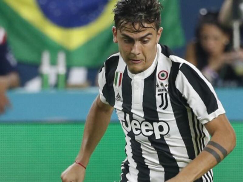 المركز الثالث: المهاجم الأرجنتيني باولو ديبالا (يوفنتوس) ويتقاضى 7 ملايين يورو سنوياً.