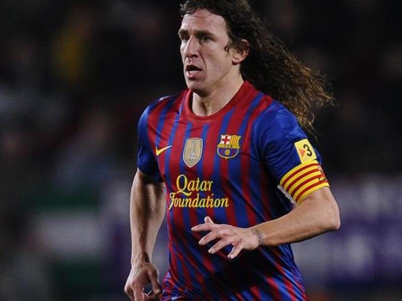 المدافع الإسباني كارليس بويول، فاز بكأس العالم 2010 وبكأس أوروبا 2008 و 2012، ونال لقب دوري أبطال أوروبا 3 مرات.