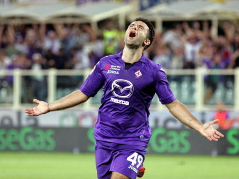 الإيطالي جيوسيبي روسي مهاجم فيورنتينا الذي تعرض لإصابة في أربطة ركبته كان التوقع الأول لفترة غيابه إثرها يصل إلى شهر ونصف، إلا أن تقارير جديدة أشارت إلى احتمالية ابتعاده فترة أطول.