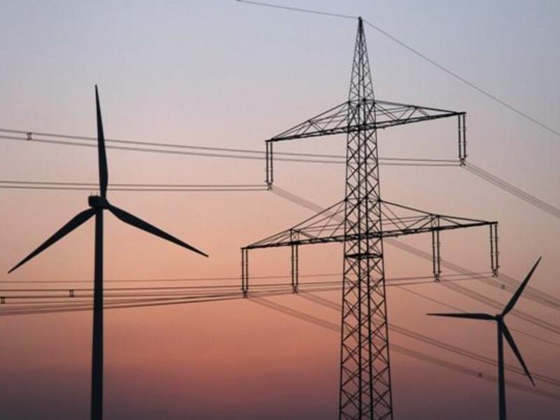 The project will boost power supply at the Zouk, Deir al-Ammar and Jiyeh plants