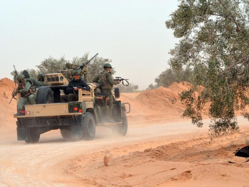 Tunisian military on patrol after an increase in Daesh activity. (AFP/File)