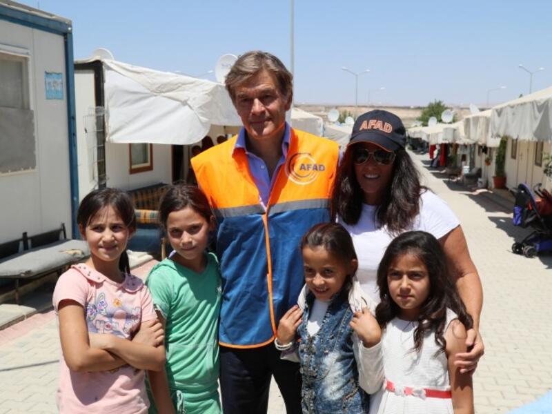 An Inside Look at Dr. Oz’s Life Changing Trip to Syrian Refugee Camps. (doctoroz.com)