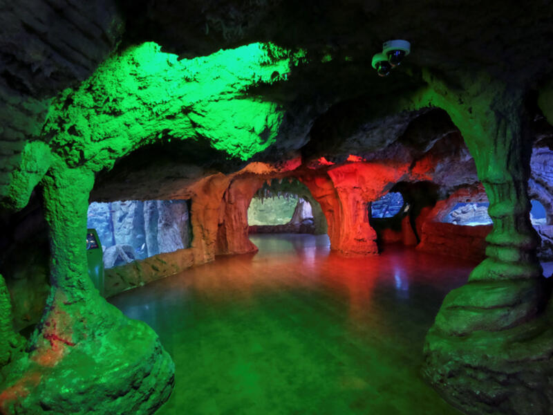 Turkey Istanbul aquarium cave hall may 15, 2018. (Shutterstock/ File Photo)